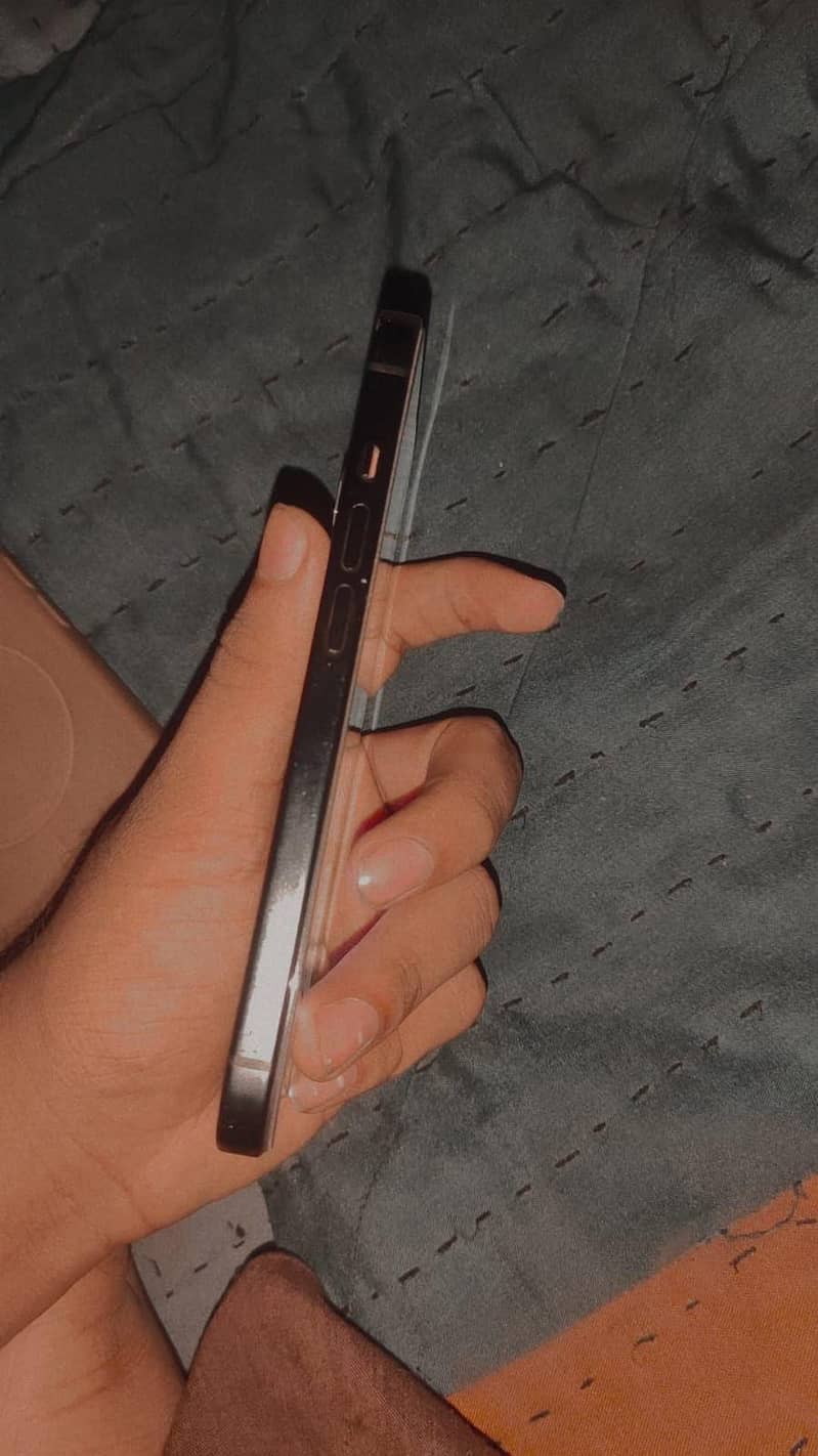 Apple iPhone 15 0