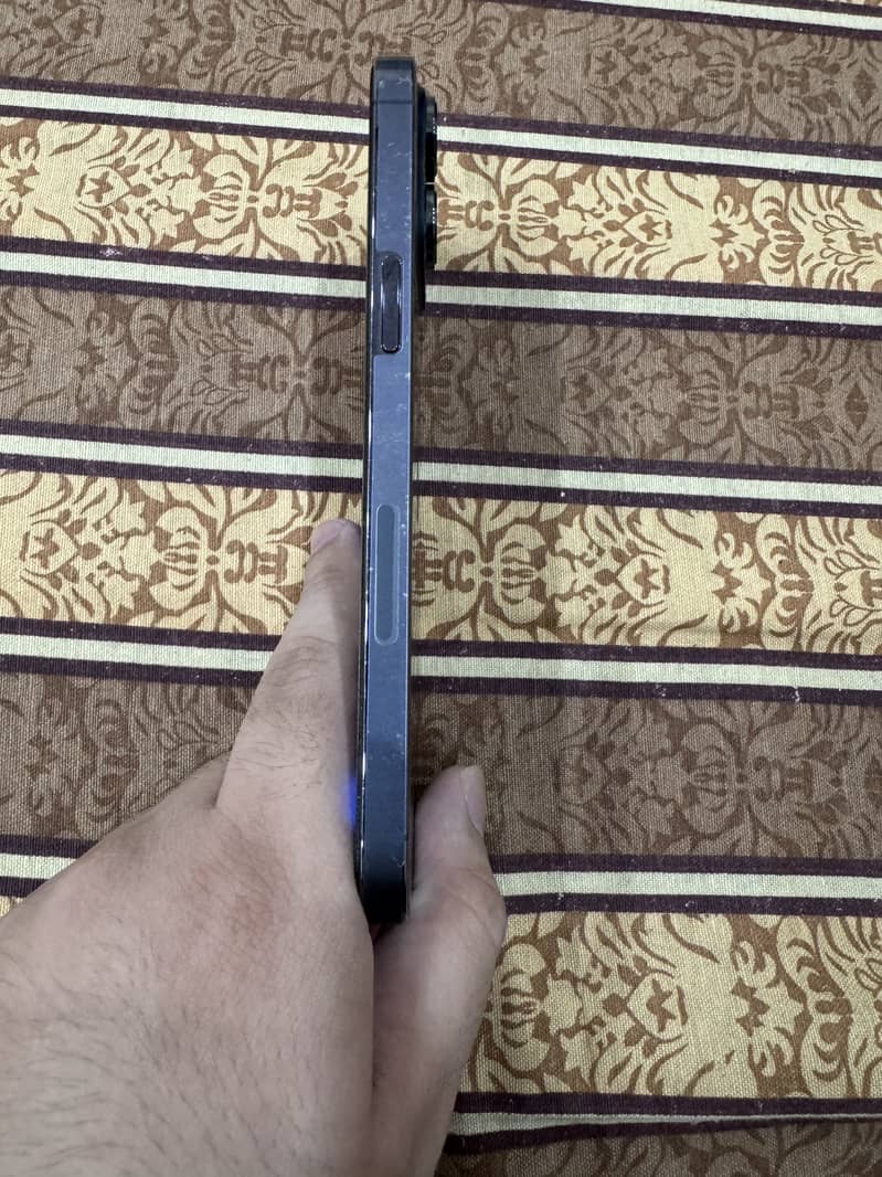 Iphone 14 pro max 6