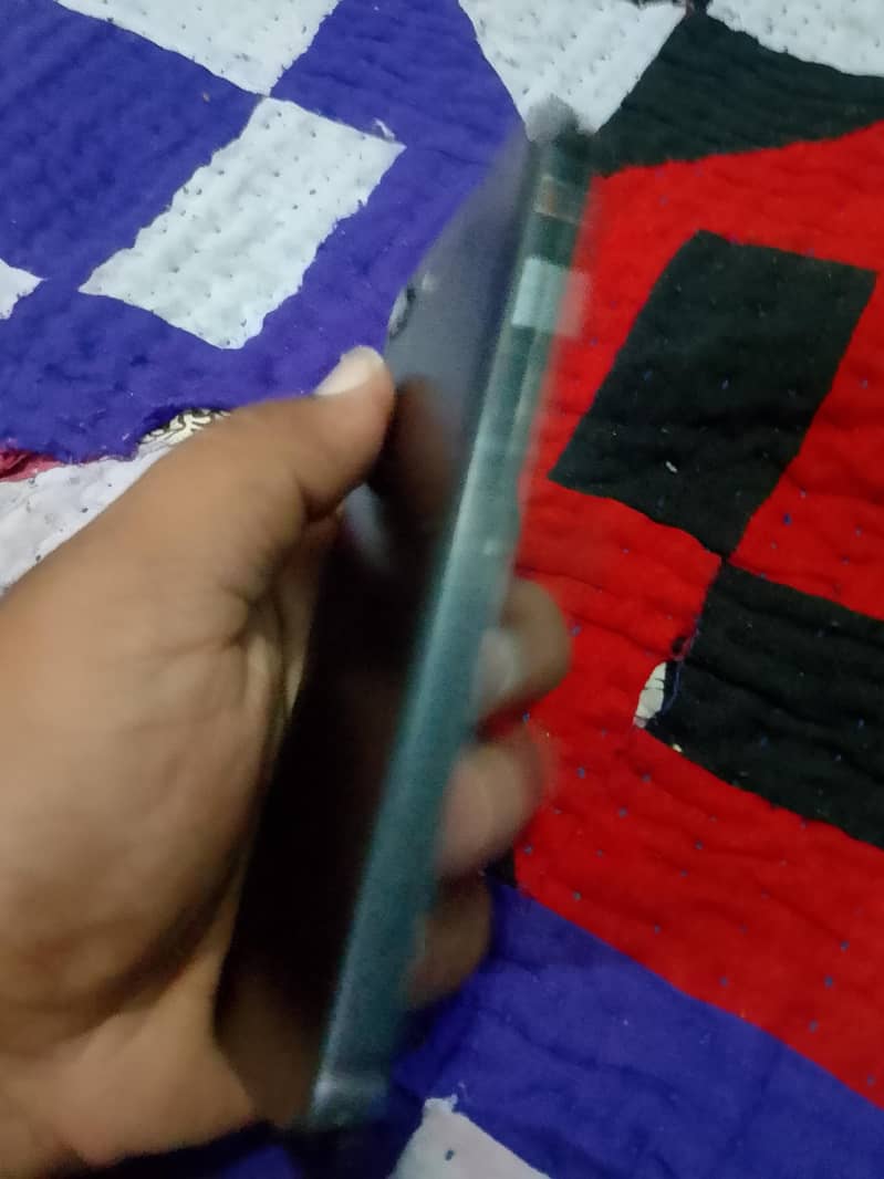 iPhone 7 3