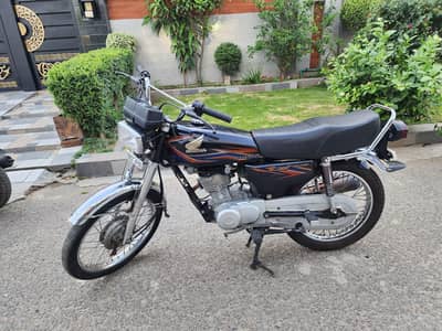 Honda Cg 125 2018 Jeniun Urgent Sale