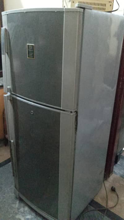Dowlance Fridge Great Working