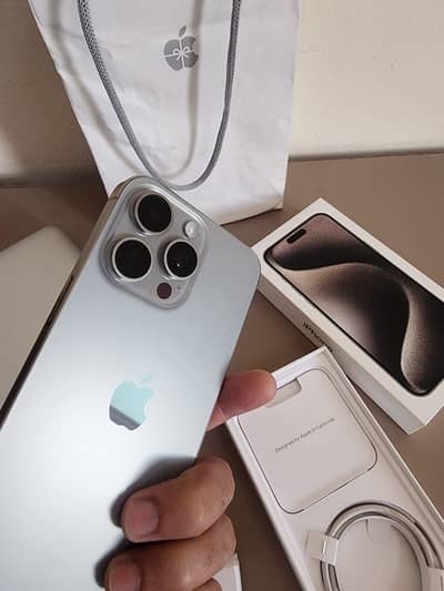 iPhone 15 pro max 256 gb Apple