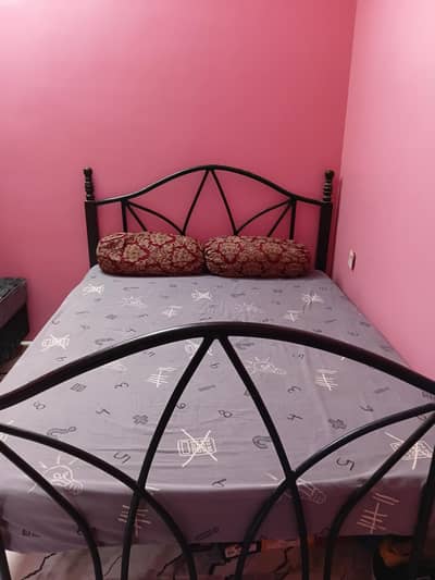 queen size bed wooden +iron