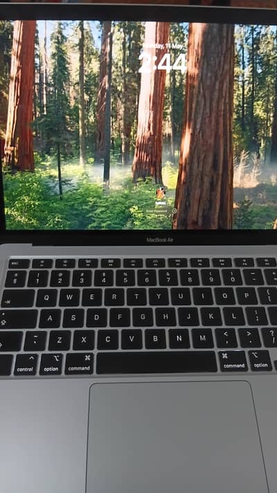 macbook air 2020 best battry backup 8gb 256 gb best condition