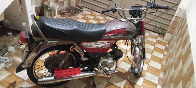 1handed bike 2018. engine 1000 seal pack no problem no smoke
