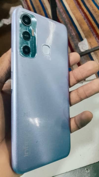 Infinix Hot 10