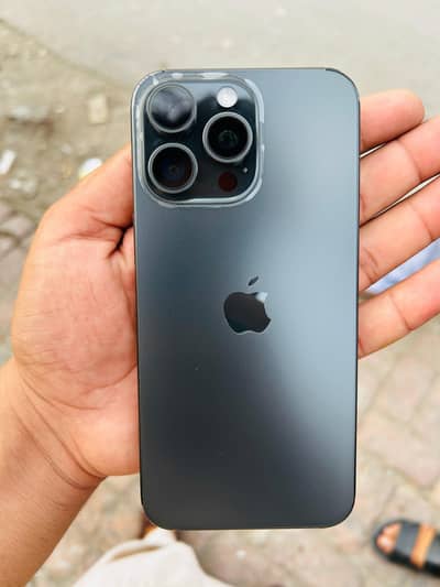 iphon 15 pro max 256gb 89 bettry healt all ok 10/10 condition