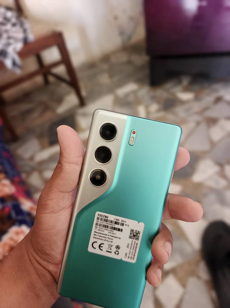 Tecno camon 40 pro 1