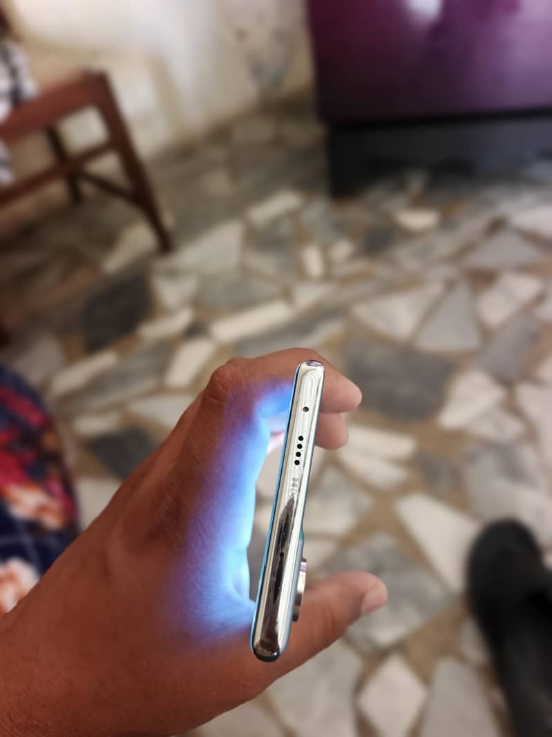 Tecno camon 40 pro 2