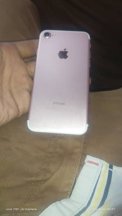 Apple iPhone 7