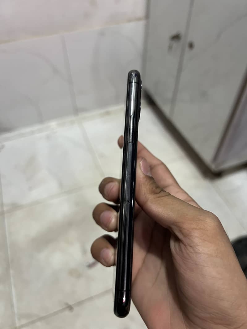 iPhone 11 pro 2
