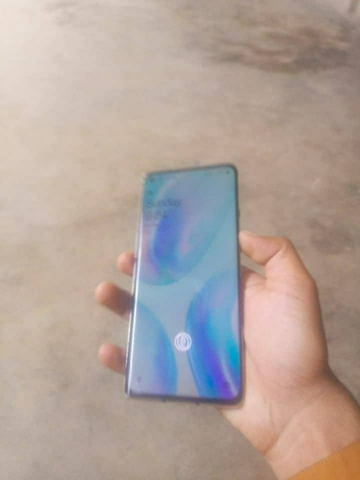 OnePlus 8 5g 7