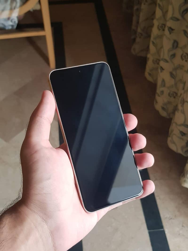 Google Pixel 8 1