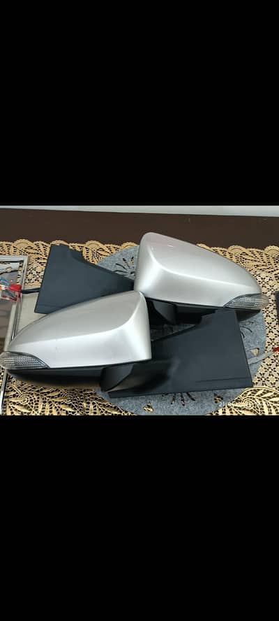 Vitz Geniune & Unopened Side mirrors.