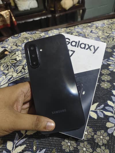 Samsung A17 With BoX
