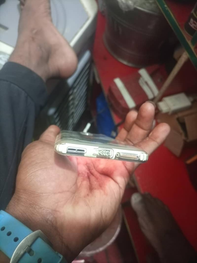 ONE PLUS 8 0