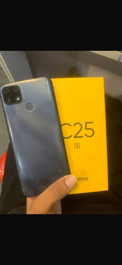 Realme c25s : 4:128 GB