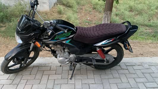 Honda CB 125F