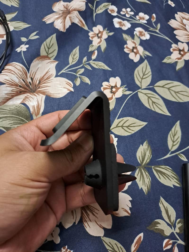 Amazon Echo Auto 6