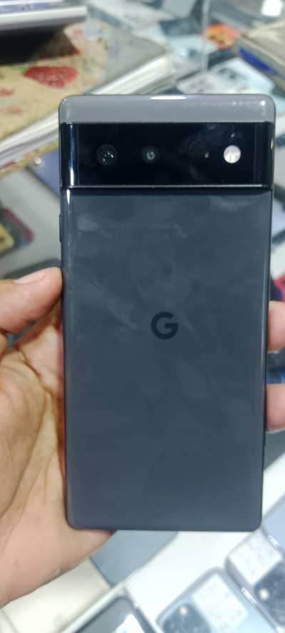 Google Pixel 6 (8GB RAM / 128GB) – Excellent Condition 