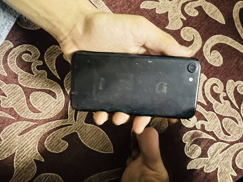 iPhone 7 3
