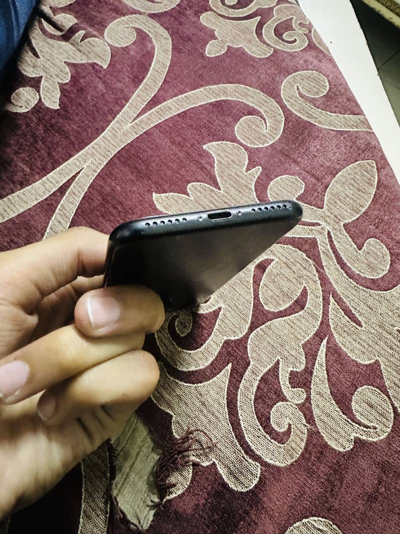 iPhone 7 9