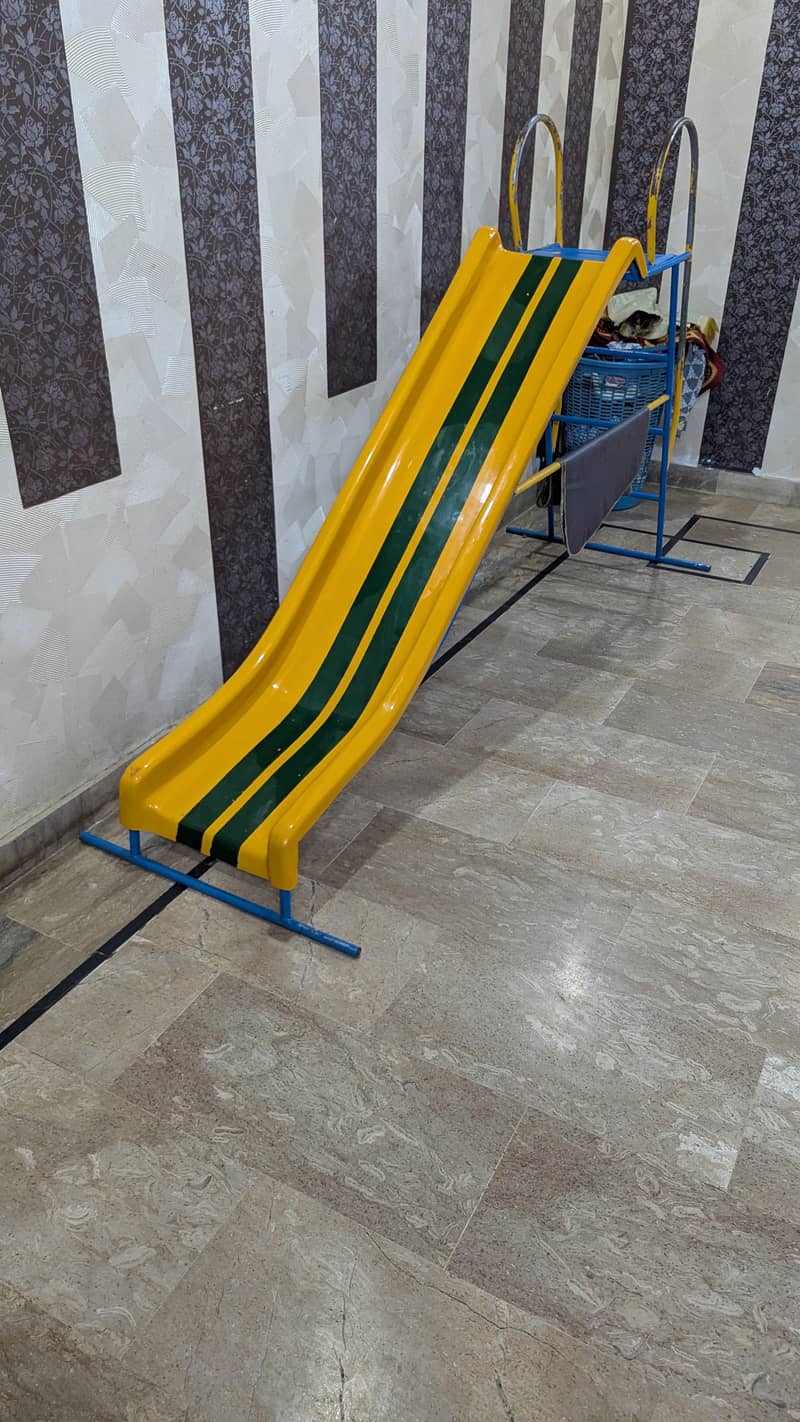 Slides in Mint Condition 1