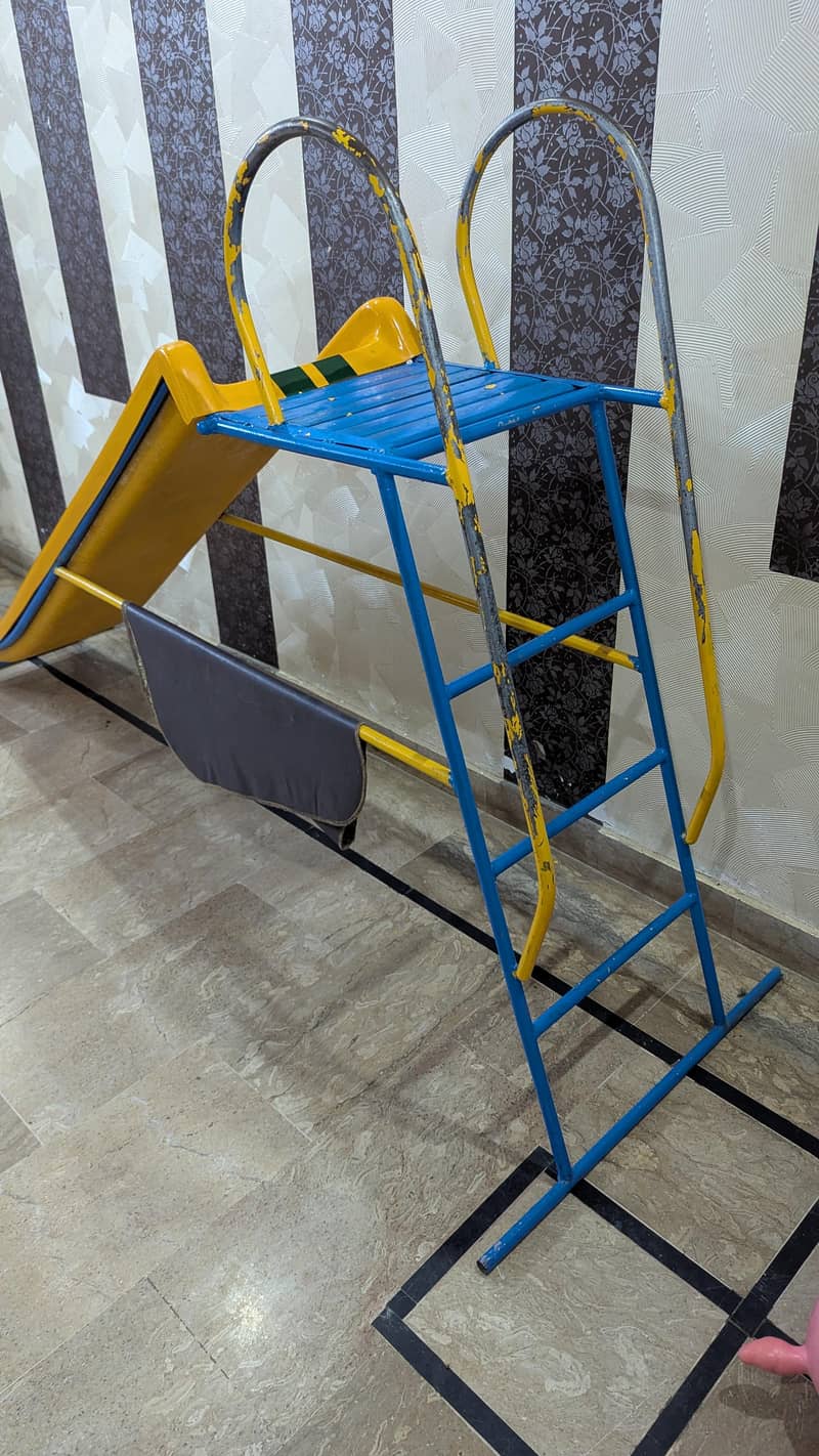 Slides in Mint Condition 5