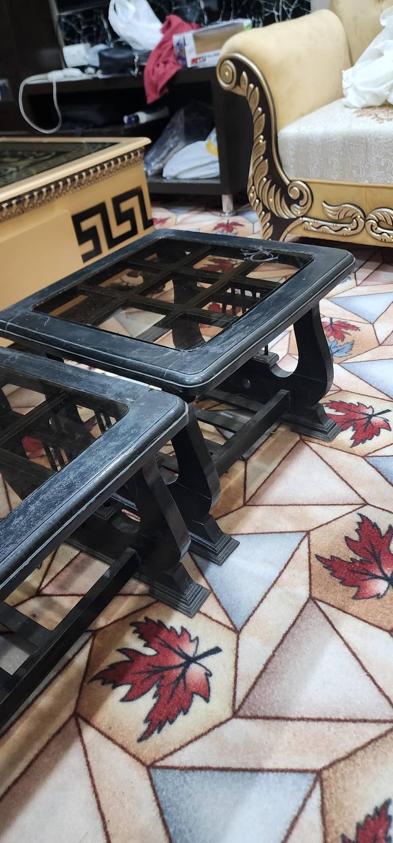 3 pcs table set good condition 1