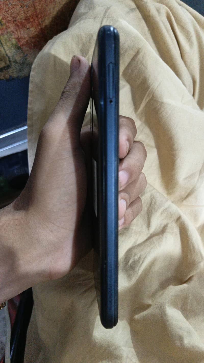 Tecno Camon 18t 1