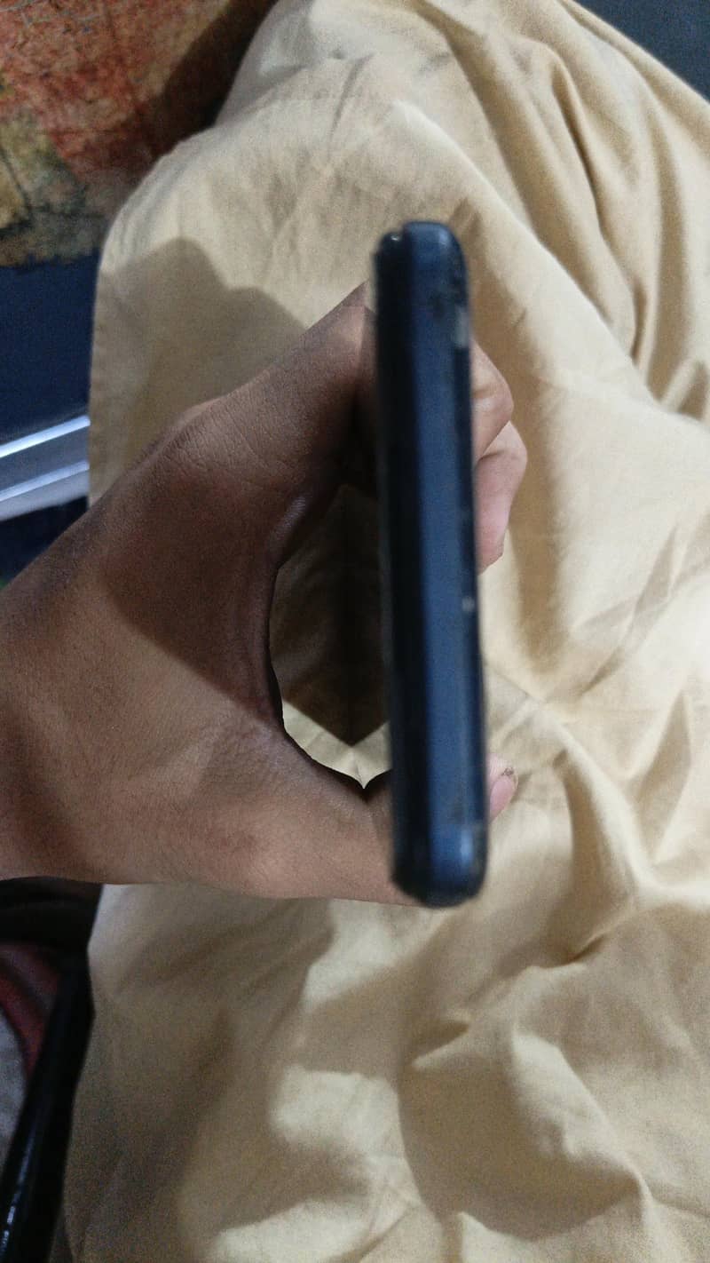 Tecno Camon 18t 3