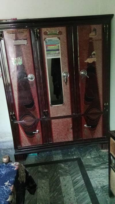 wardrobe