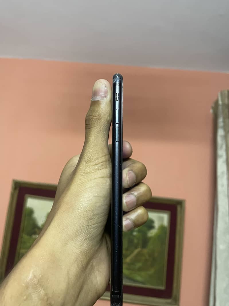 Apple iPhone 7 Plus 2