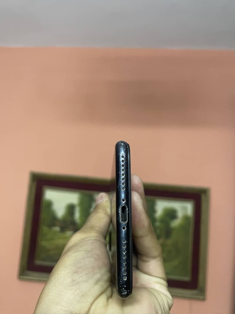 Apple iPhone 7 Plus 3