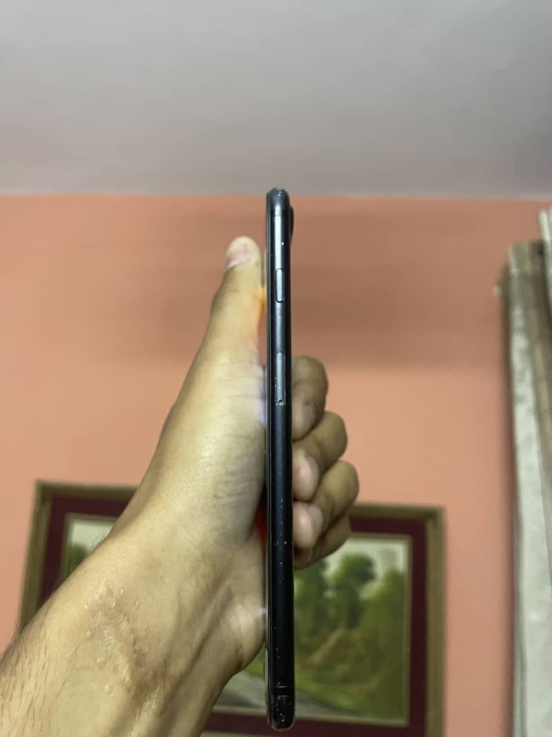 Apple iPhone 7 Plus 4