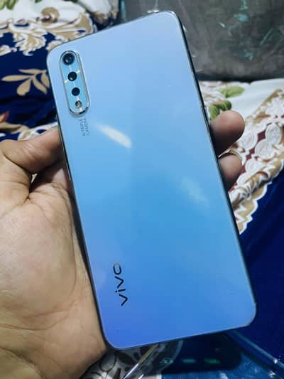 vivo s1