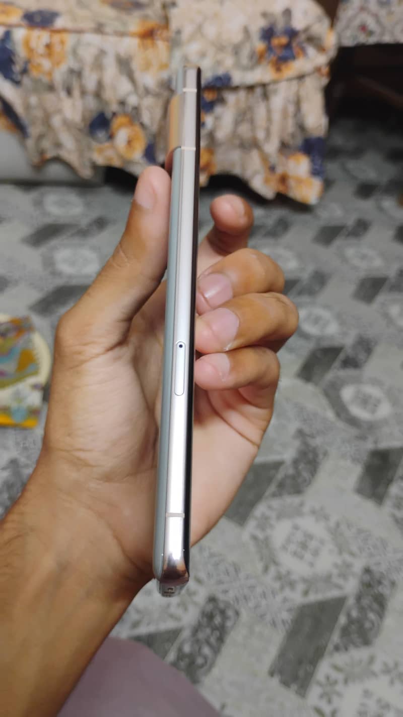 Google Pixel 7 Pro 6