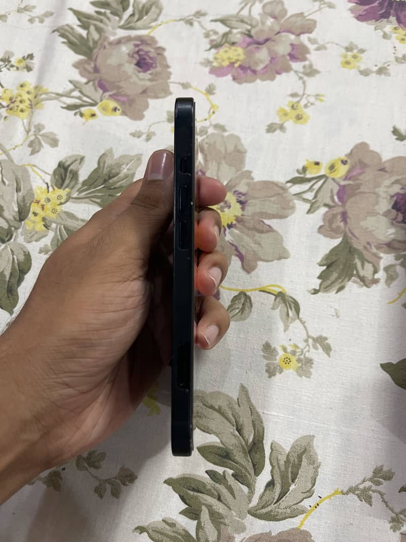 Iphone 13 mini 3