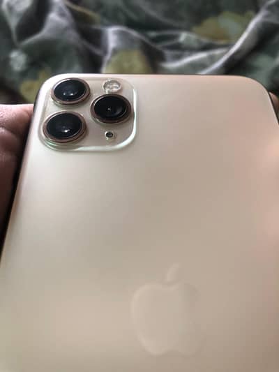 iphone 11 pro max for sell 10/10 condition