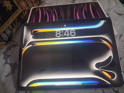 Ipad pro m2 11inch with full box and charger
