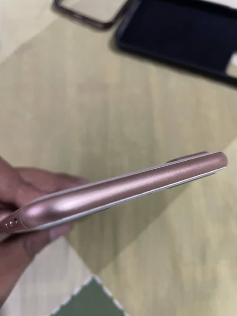 Apple iPhone 8 Plus 2