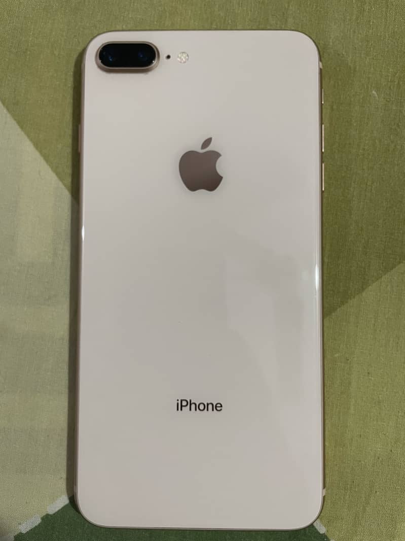 Apple iPhone 8 Plus 5