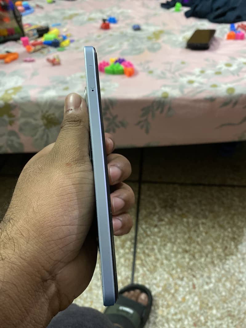 Oppo A60 1