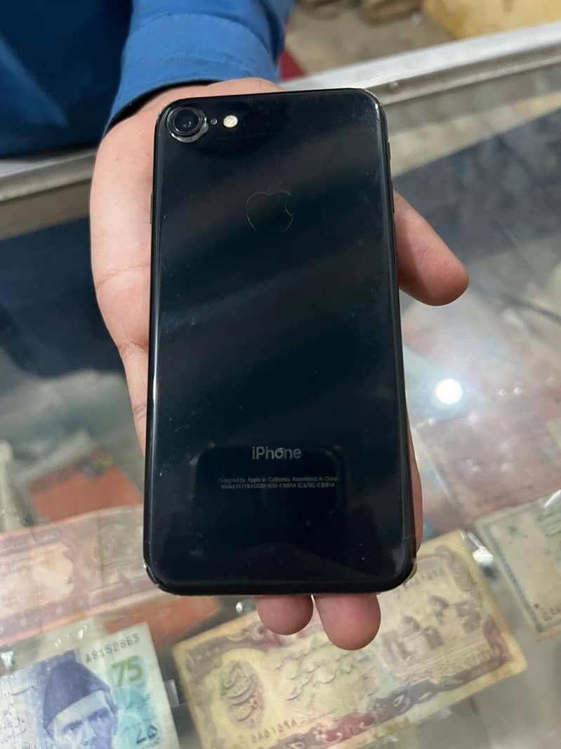 Apple iPhone 7 5