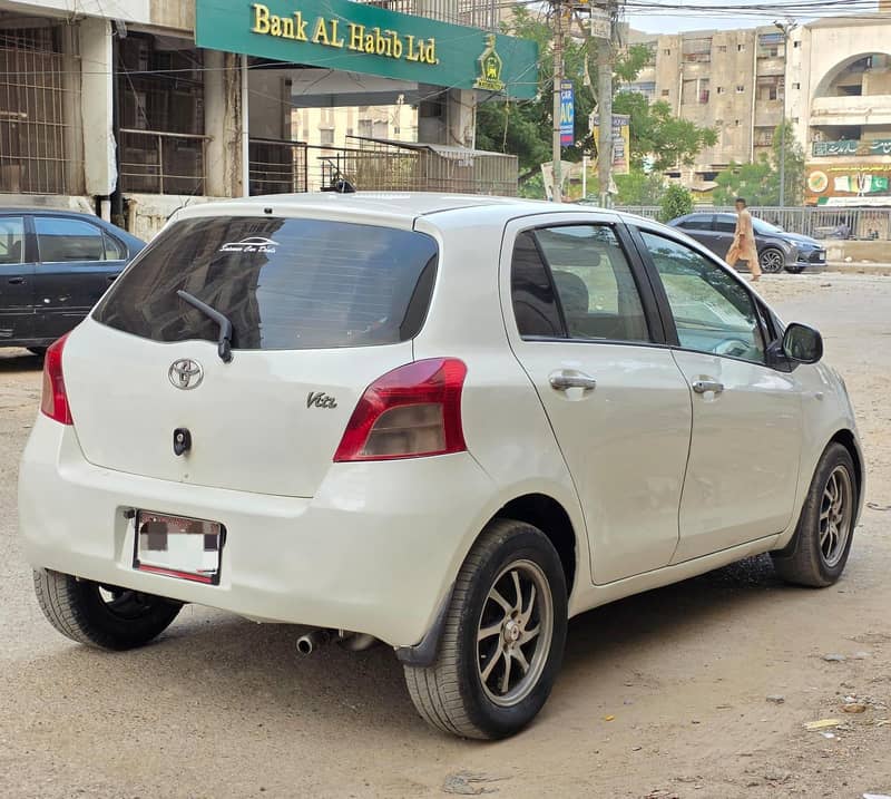 Vitz 1.0 3