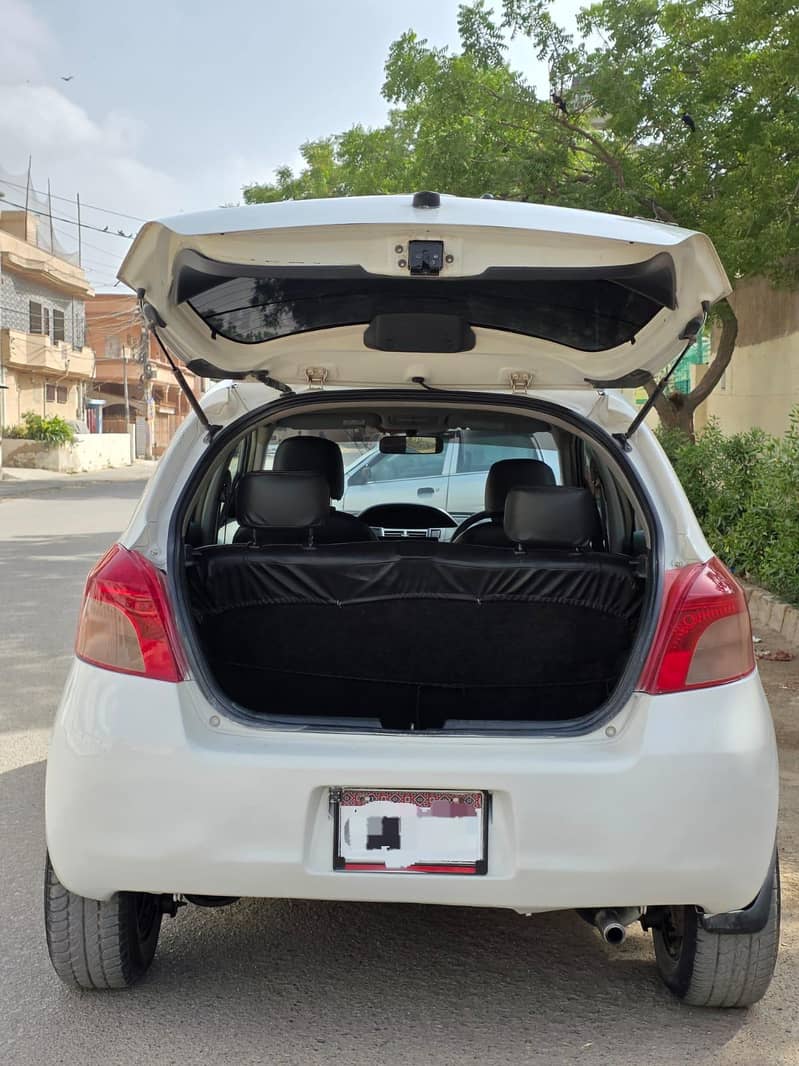 Vitz 1.0 18