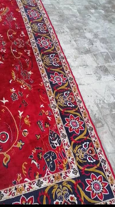 Rug red colour