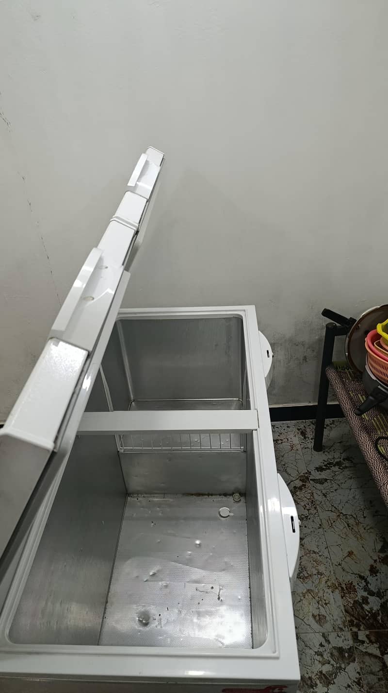 Dawlance freezer 2