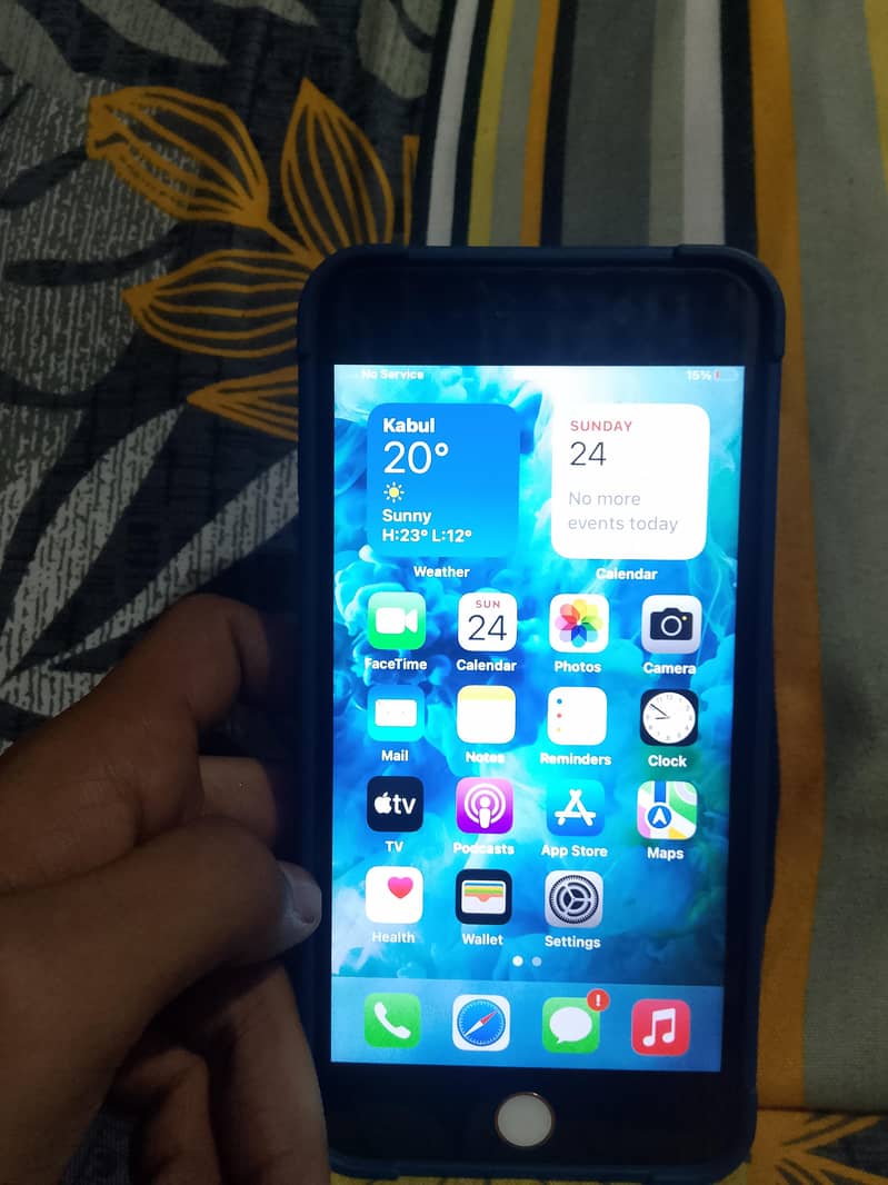 Apple iPhone 7 Plus 2