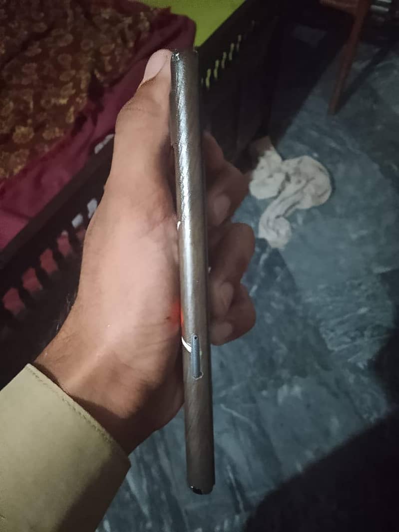 Google pixel 7a 5
